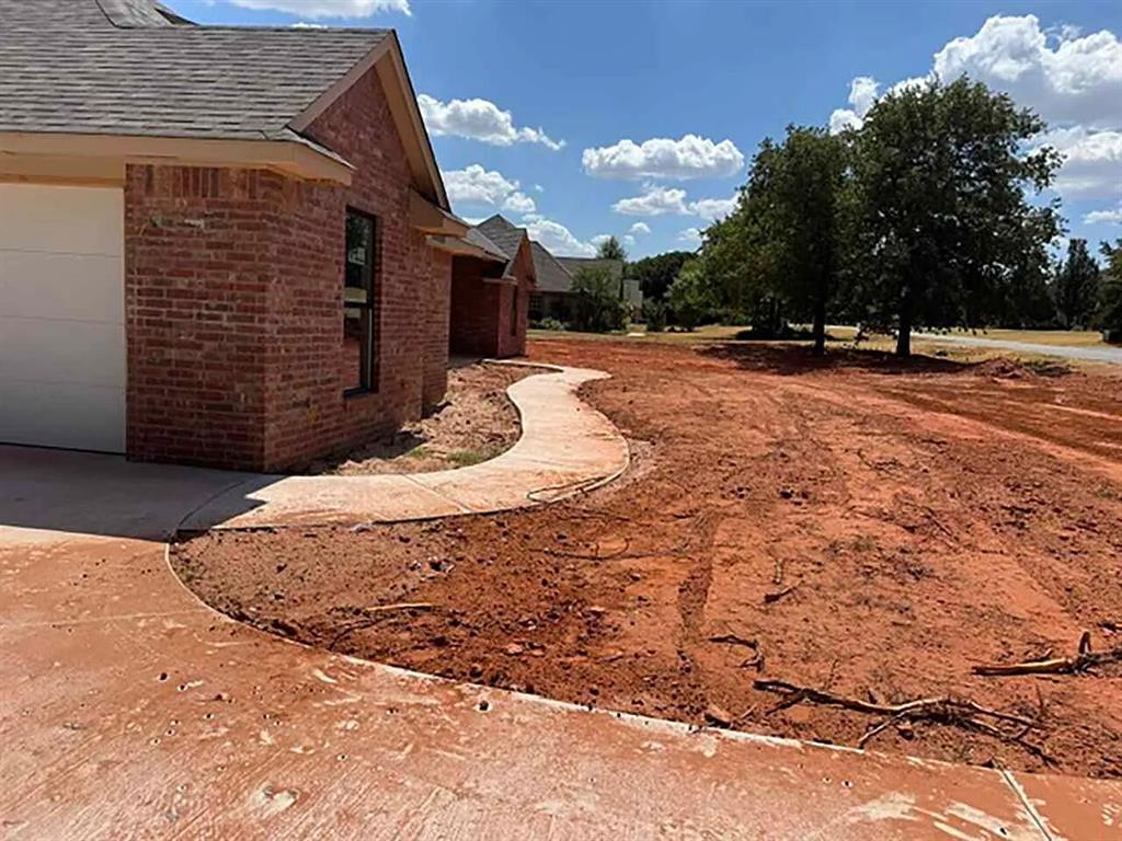 1544 Townsend Glen Property Photo 2