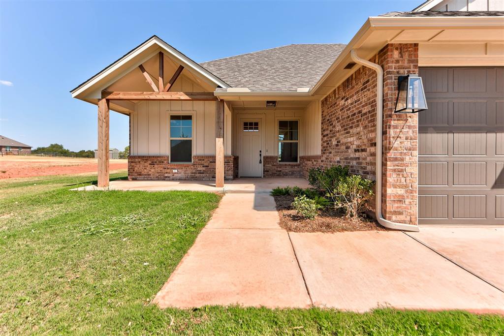 2312 Lions Pride Way Property Photo 2