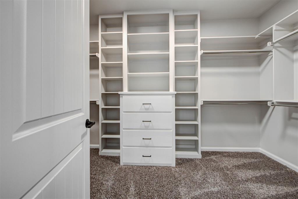 2312 Lions Pride Way Property Photo 34