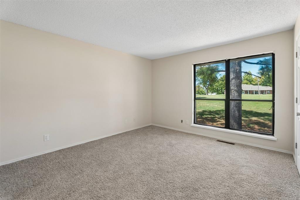 7010 Lakeshore Drive Property Photo 11