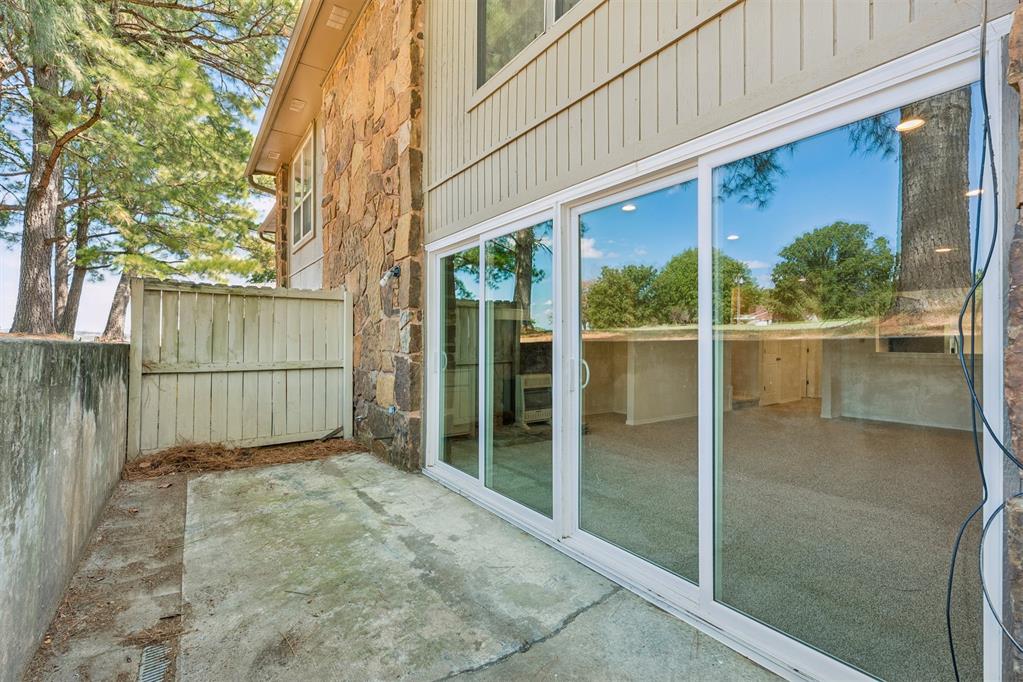 7010 Lakeshore Drive Property Photo 17