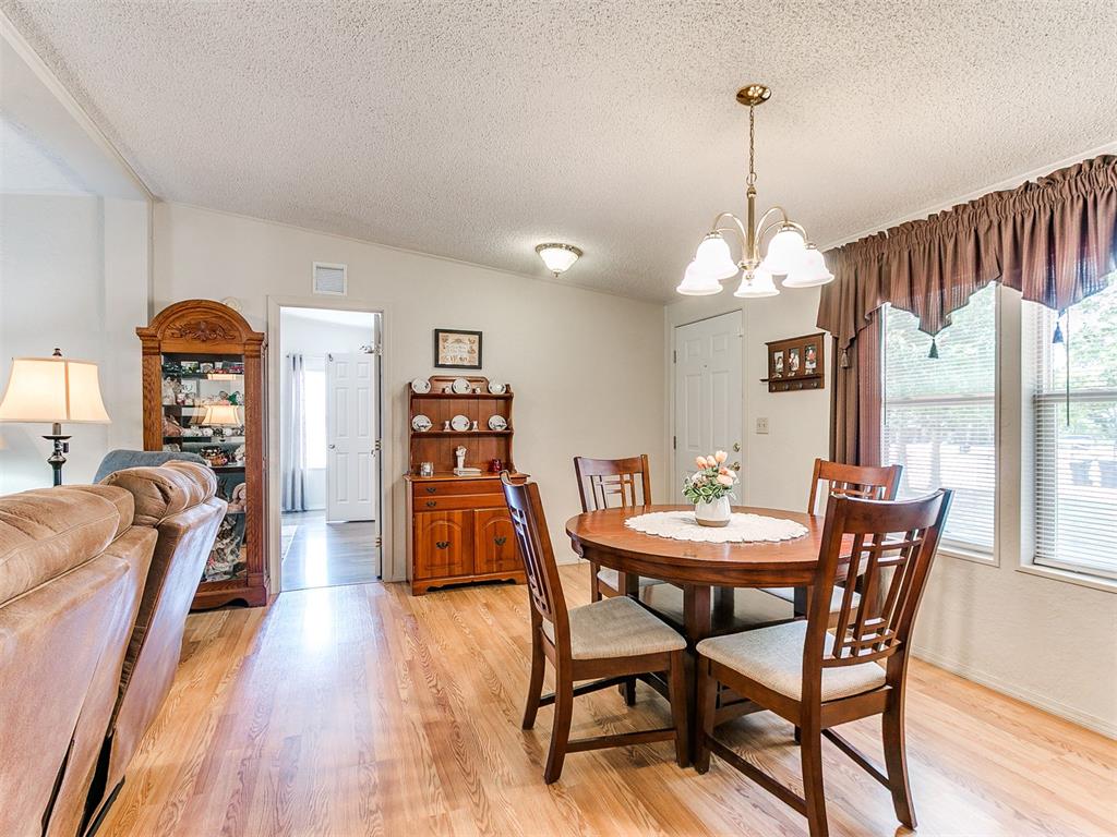 16812 S Midwest Boulevard Property Photo 9