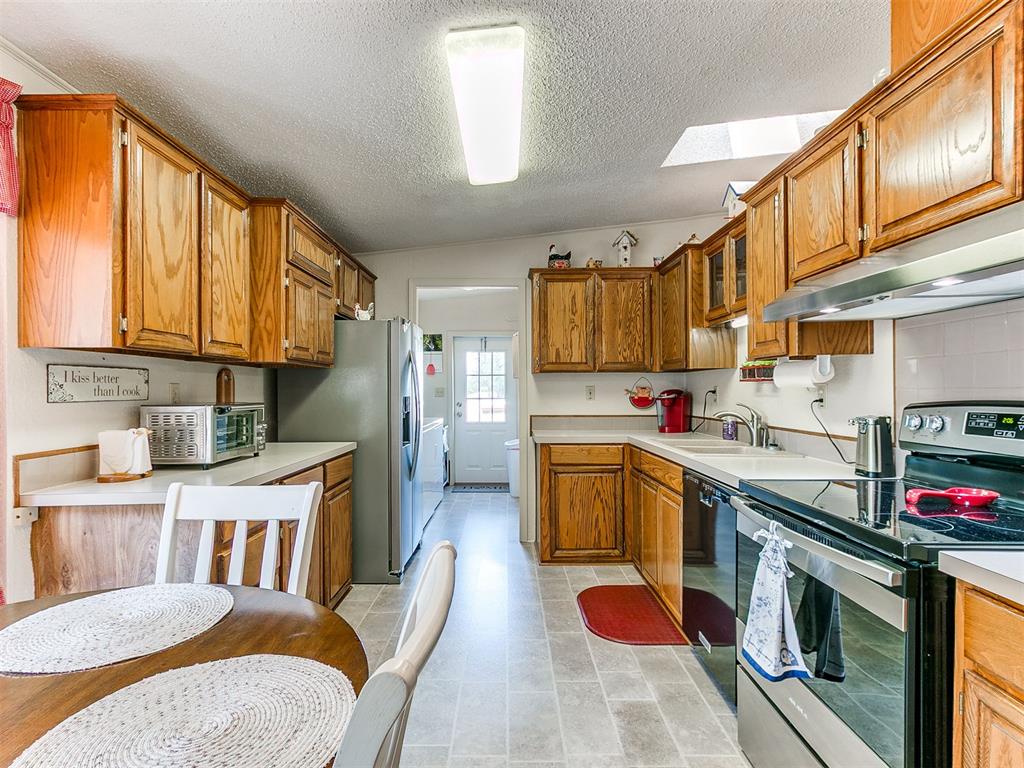 16812 S Midwest Boulevard Property Photo 17