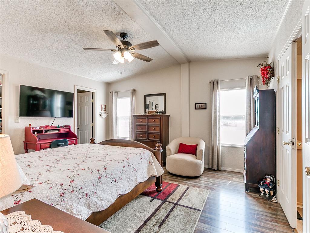 16812 S Midwest Boulevard Property Photo 22