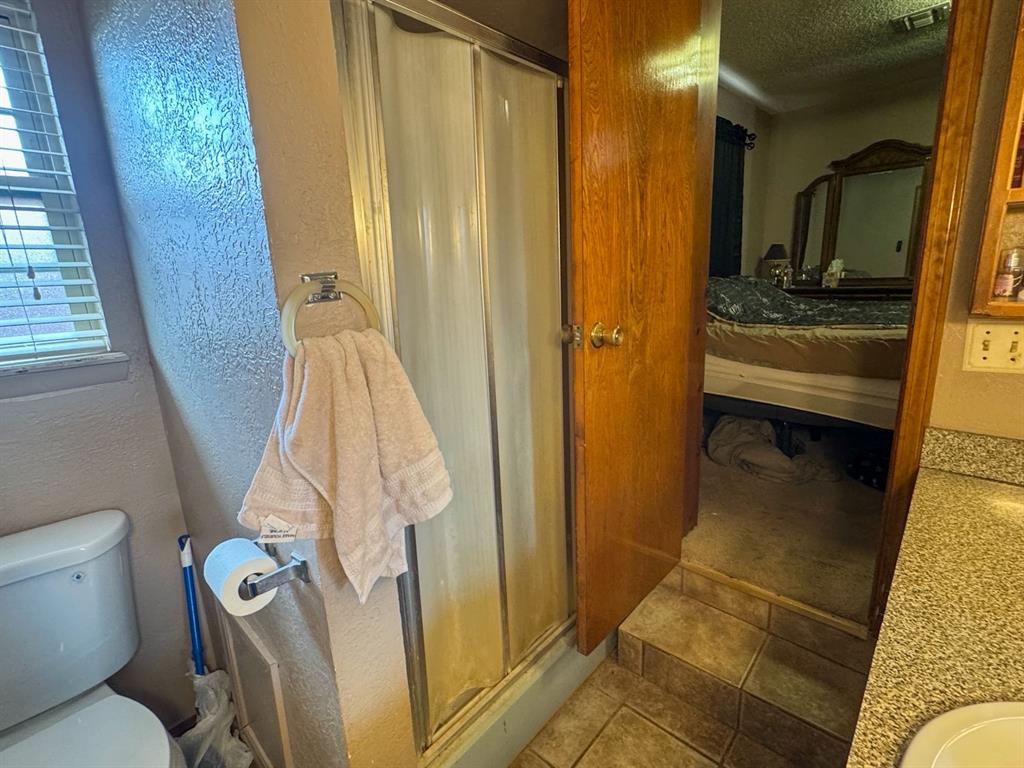 420 W 8th Street Property Photo 6