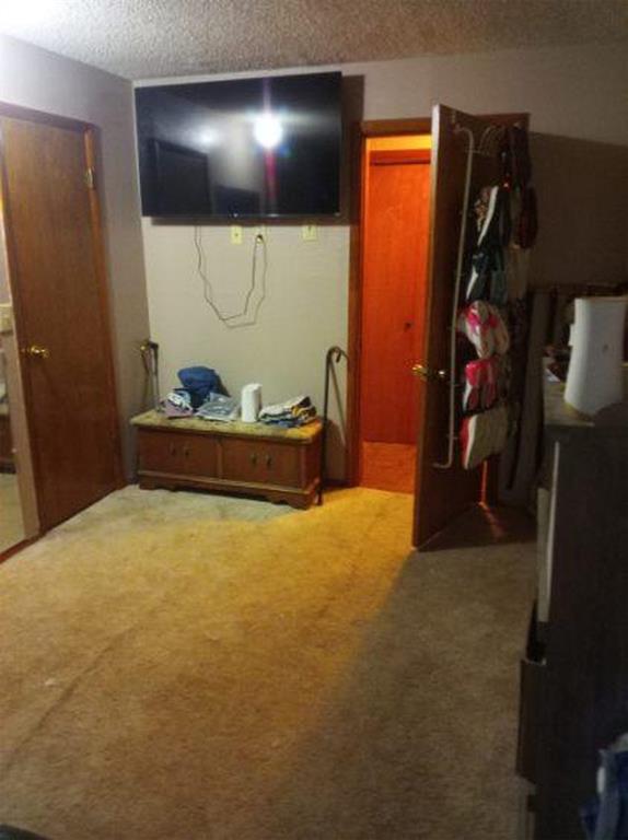 420 W 8th Street Property Photo 8