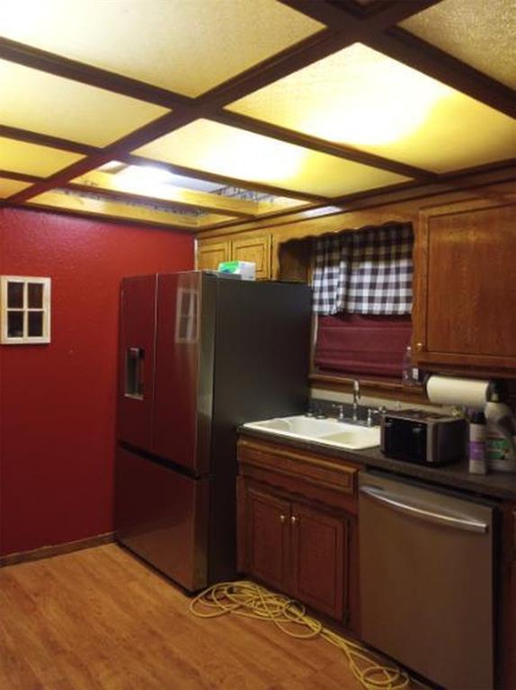 420 W 8th Street Property Photo 9