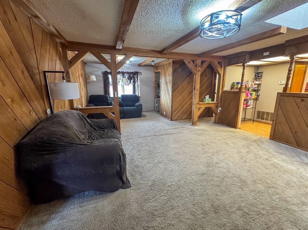 420 W 8th Street Property Photo 10