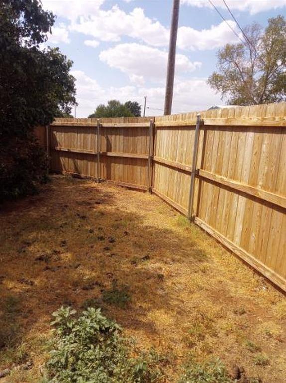 420 W 8th Street Property Photo 13