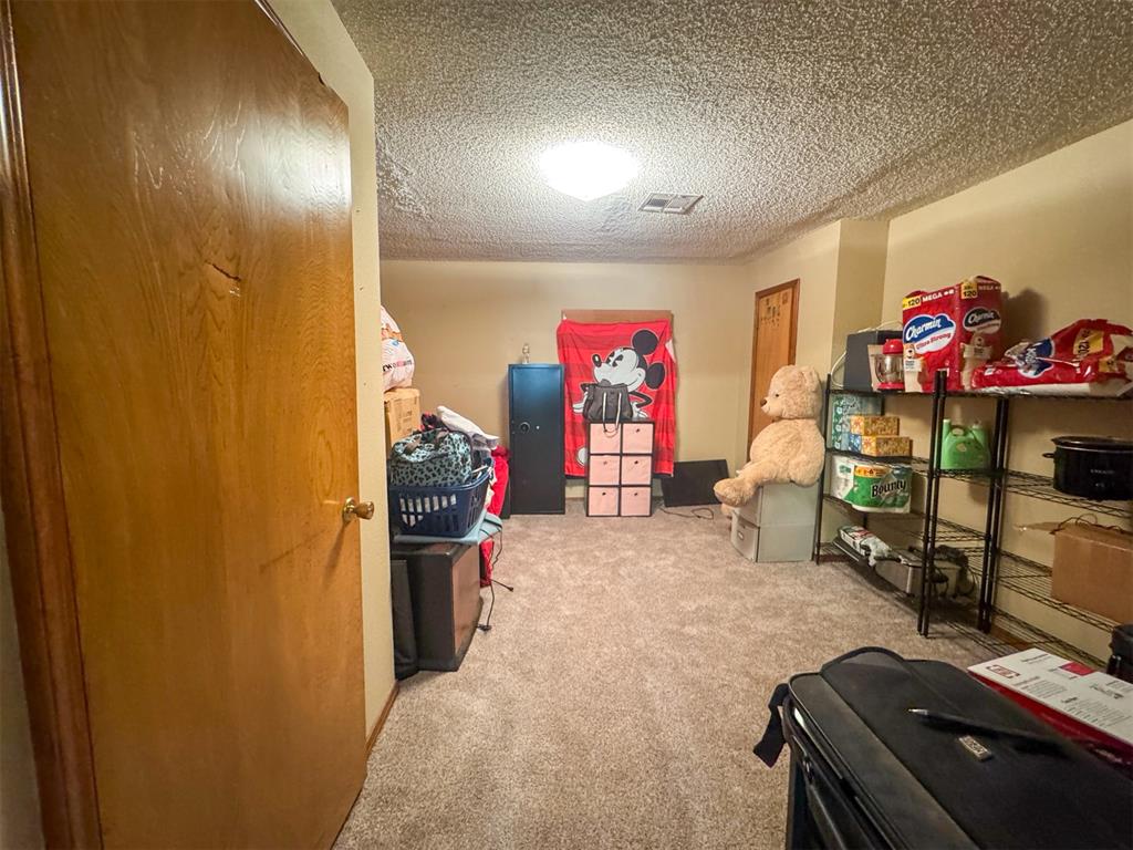 420 W 8th Street Property Photo 15