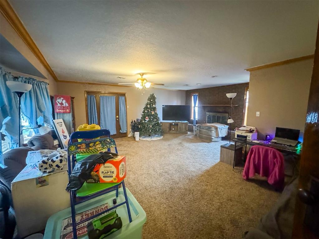 420 W 8th Street Property Photo 19