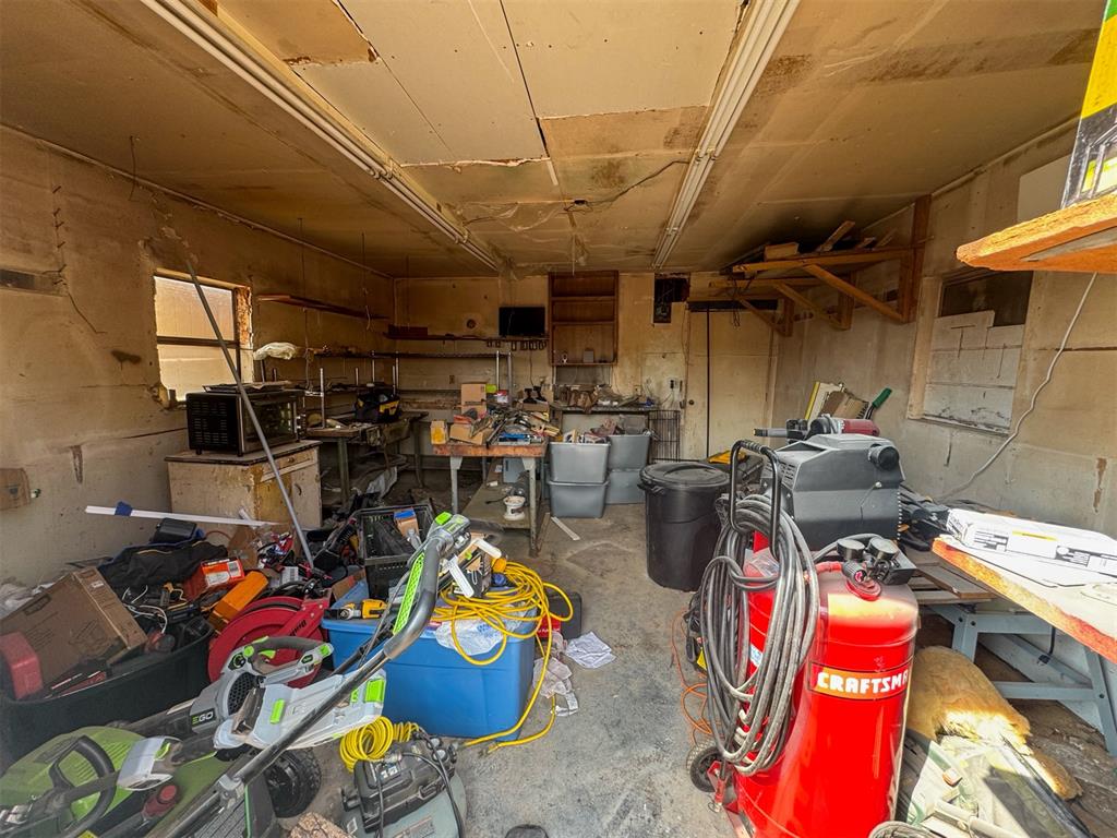 420 W 8th Street Property Photo 20