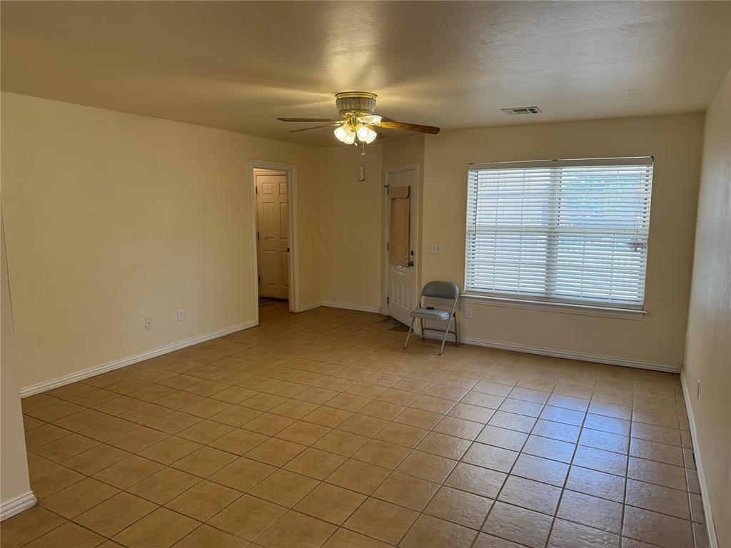 3017 Nw 30th Street Property Photo 5