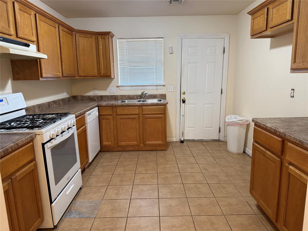 3017 Nw 30th Street Property Photo 7
