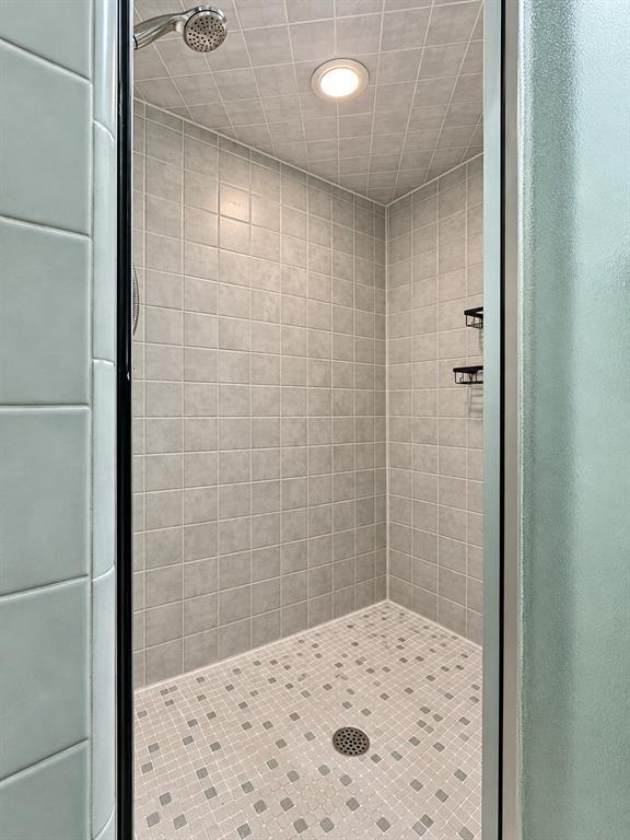 420 Crest Place Property Photo 19