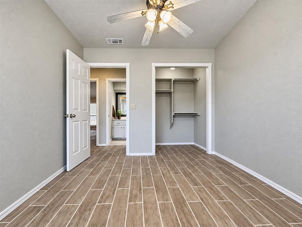 420 Crest Place Property Photo 28