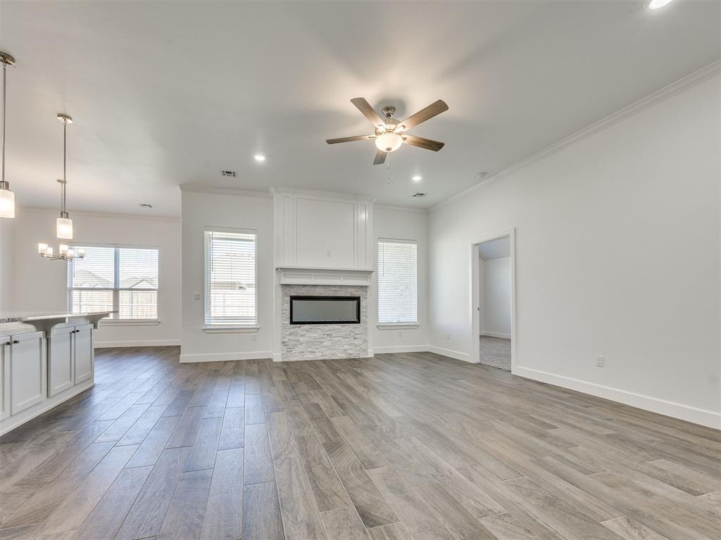 2917 Kingswood Drive Property Photo 5