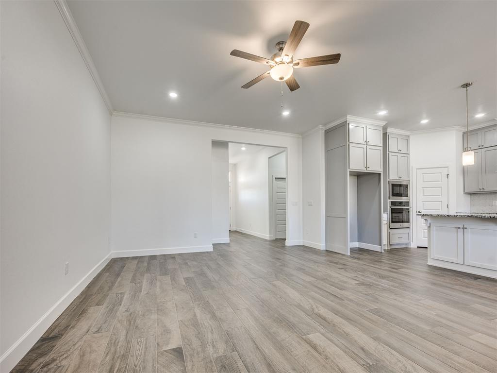 2917 Kingswood Drive Property Photo 6