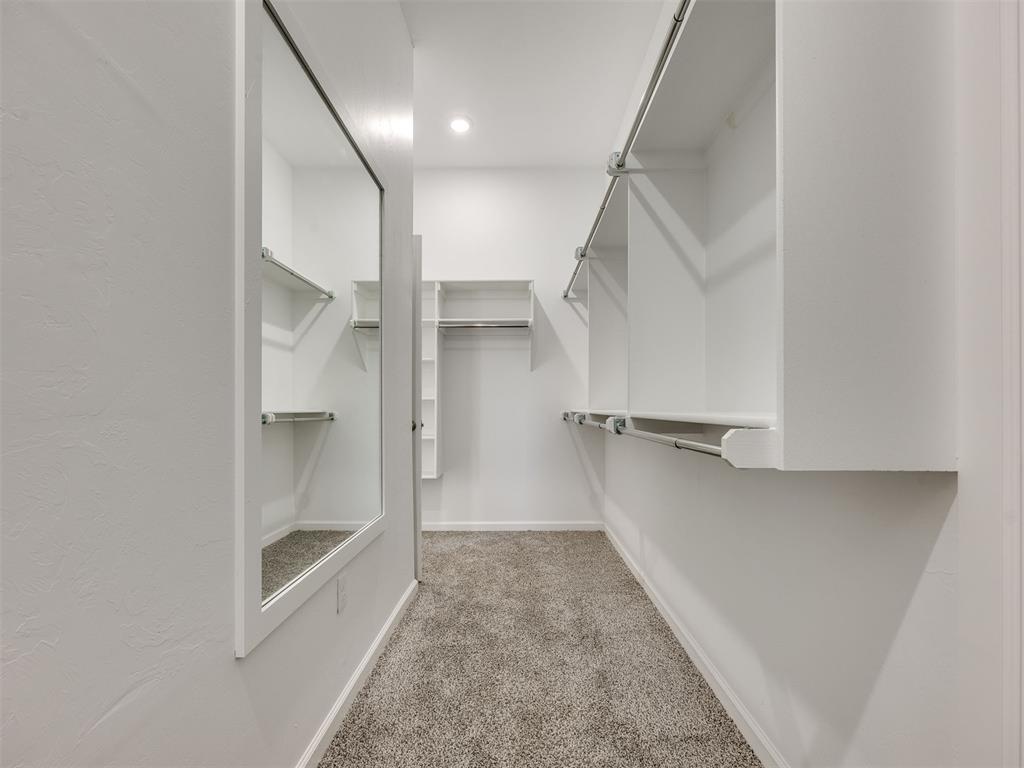 2917 Kingswood Drive Property Photo 18