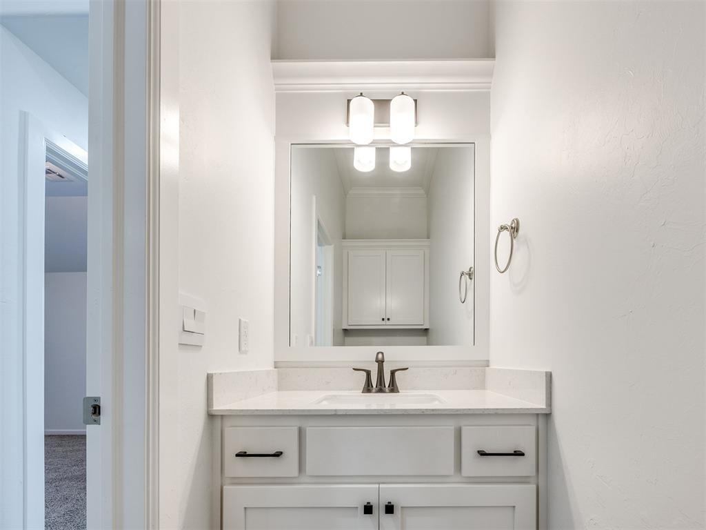 2917 Kingswood Drive Property Photo 22