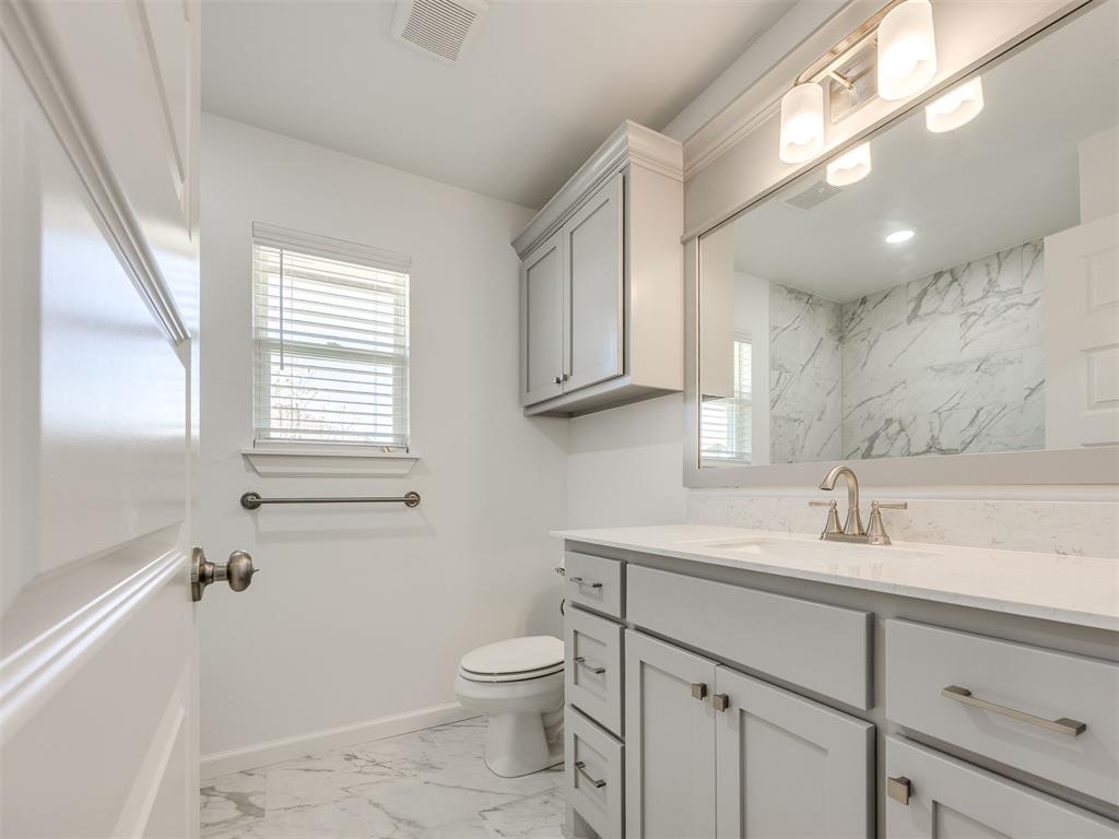 2917 Kingswood Drive Property Photo 27