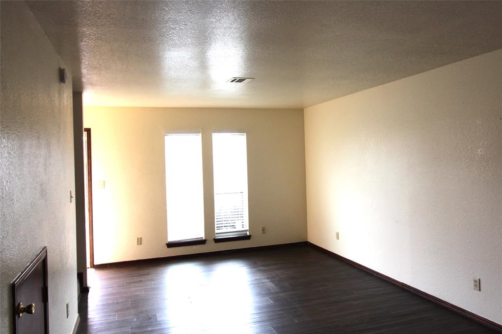 1248323 Property Photo 2