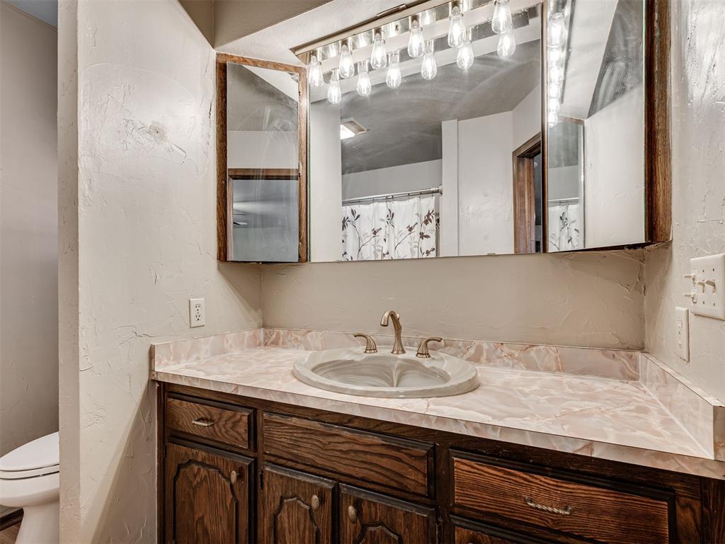 2501 Southlawn Drive Property Photo 16