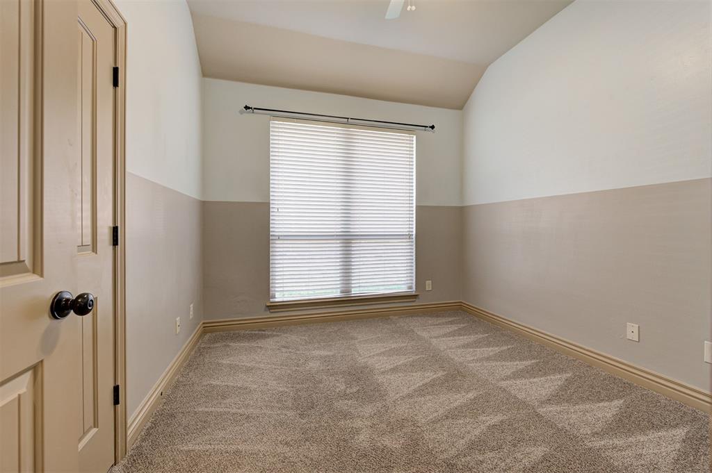 8104 Nw 159th Street Property Photo 34