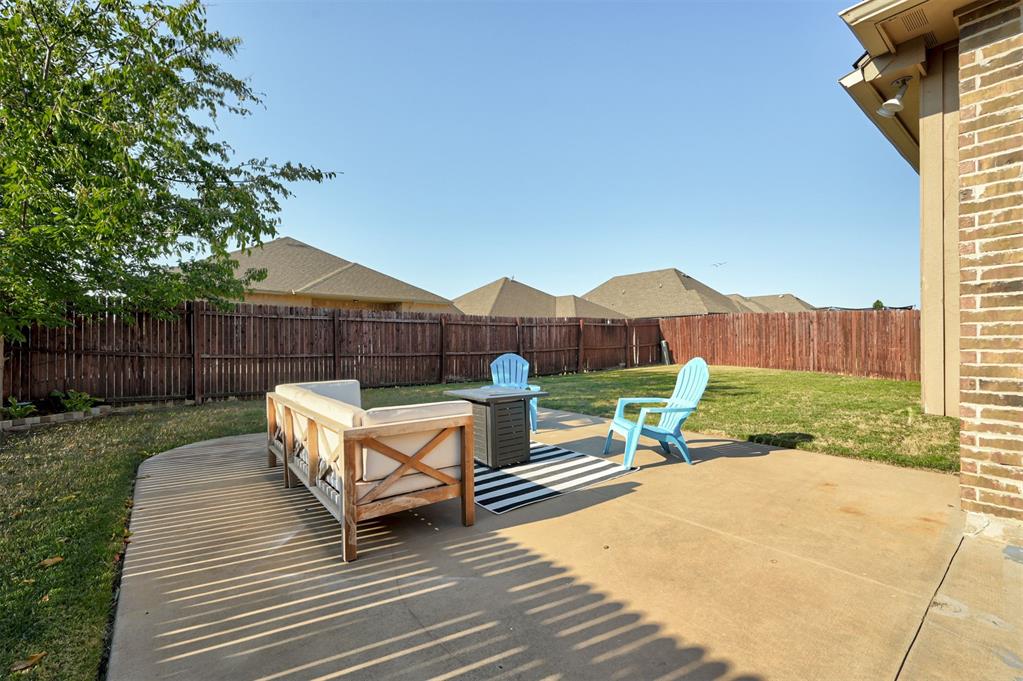 8104 Nw 159th Street Property Photo 43