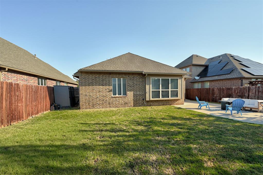 8104 Nw 159th Street Property Photo 44