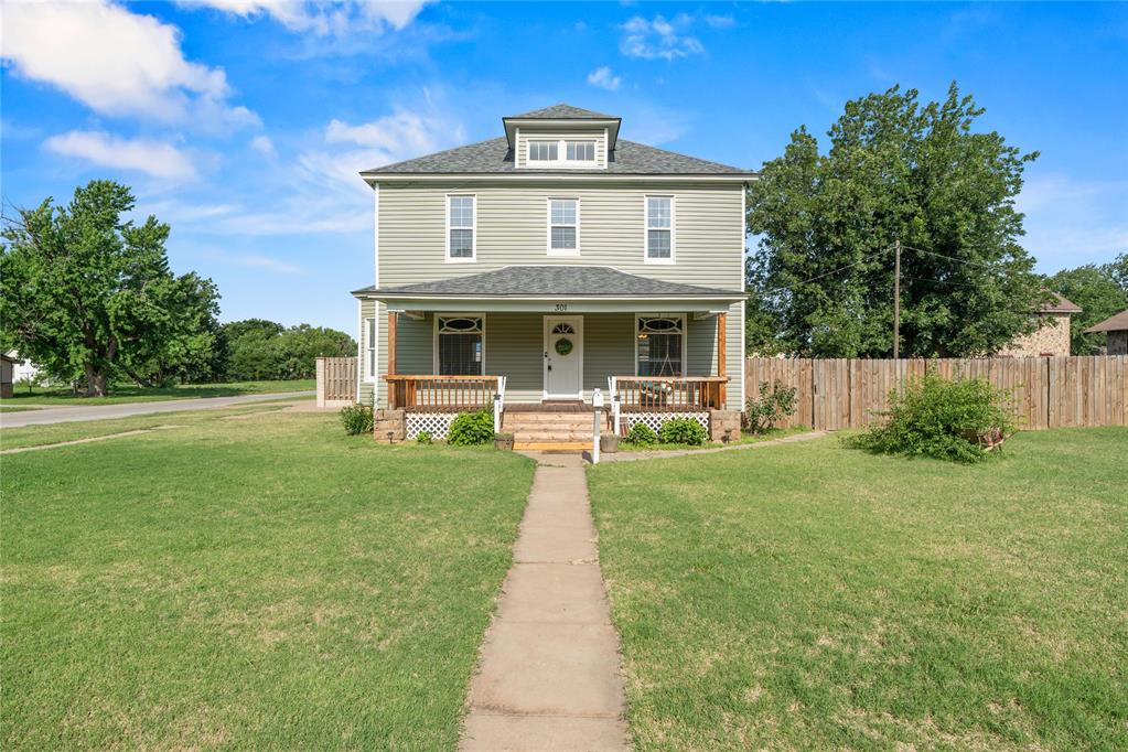 301 N Wikoff Avenue Property Photo 4