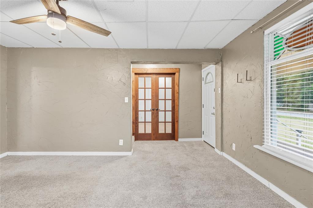 301 N Wikoff Avenue Property Photo 12