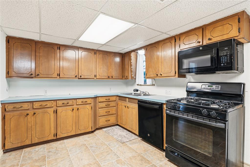 301 N Wikoff Avenue Property Photo 14