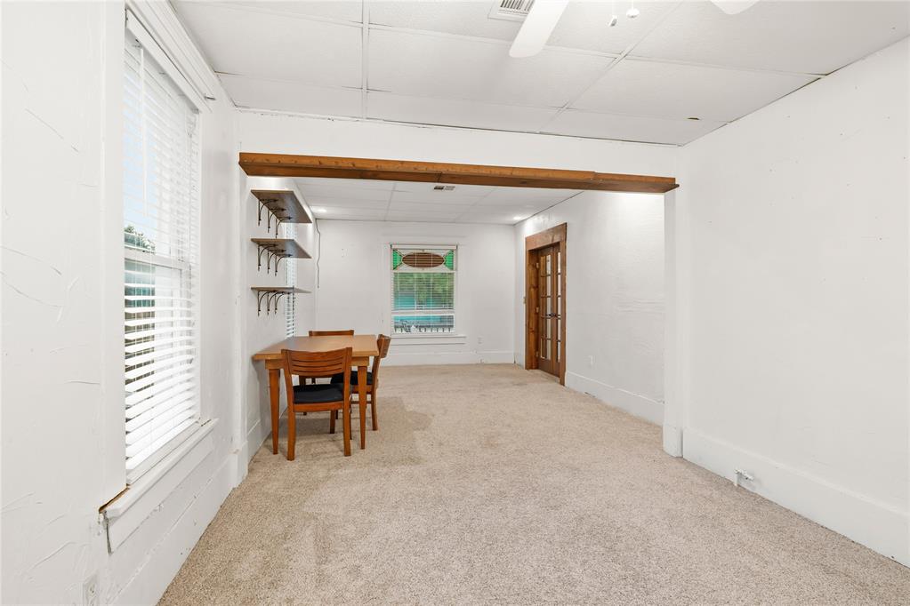 301 N Wikoff Avenue Property Photo 17