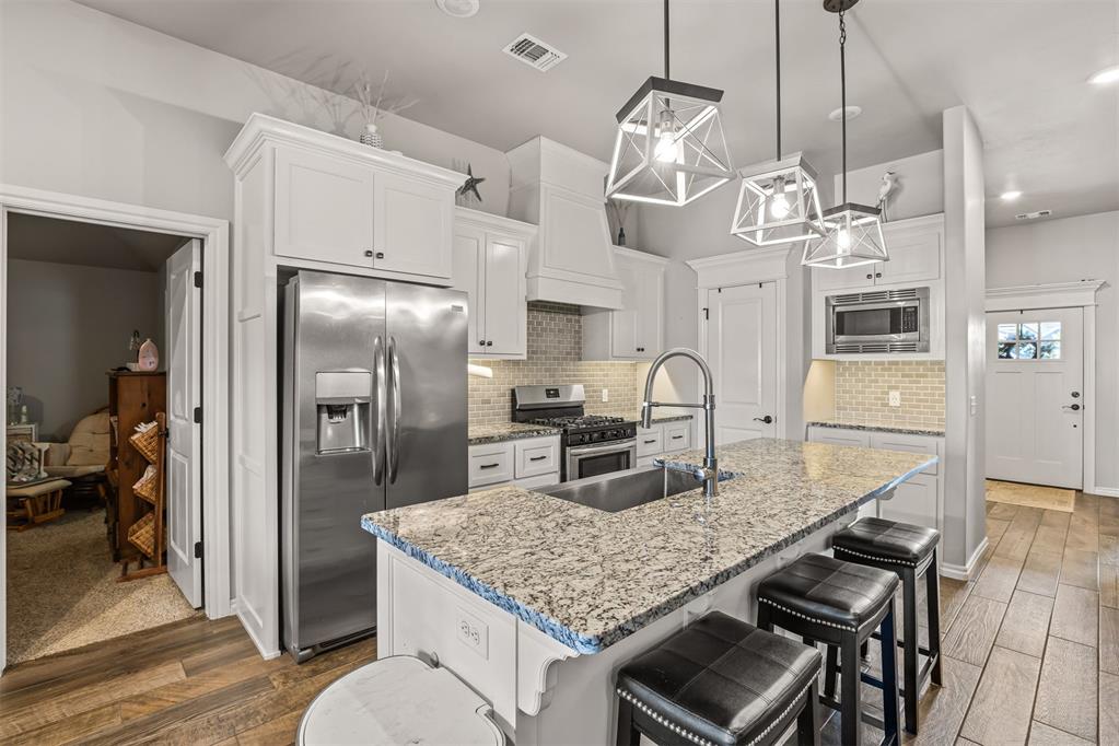 4305 Palmetto Trail Property Photo 8