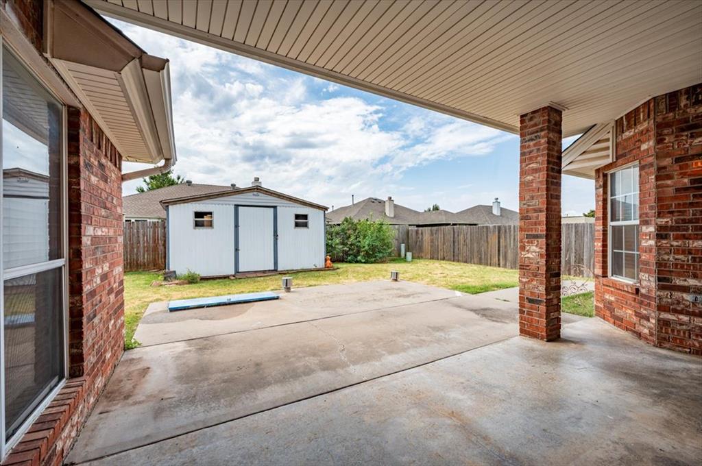 620 Sw 154th Place Property Photo 11