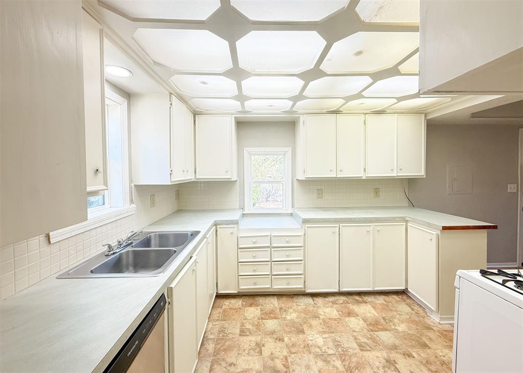 521 Sw 35th Street A Property Photo 5