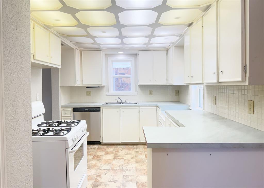 521 Sw 35th Street A Property Photo 6