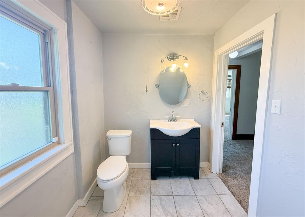 1741 W Park Place Property Photo 19