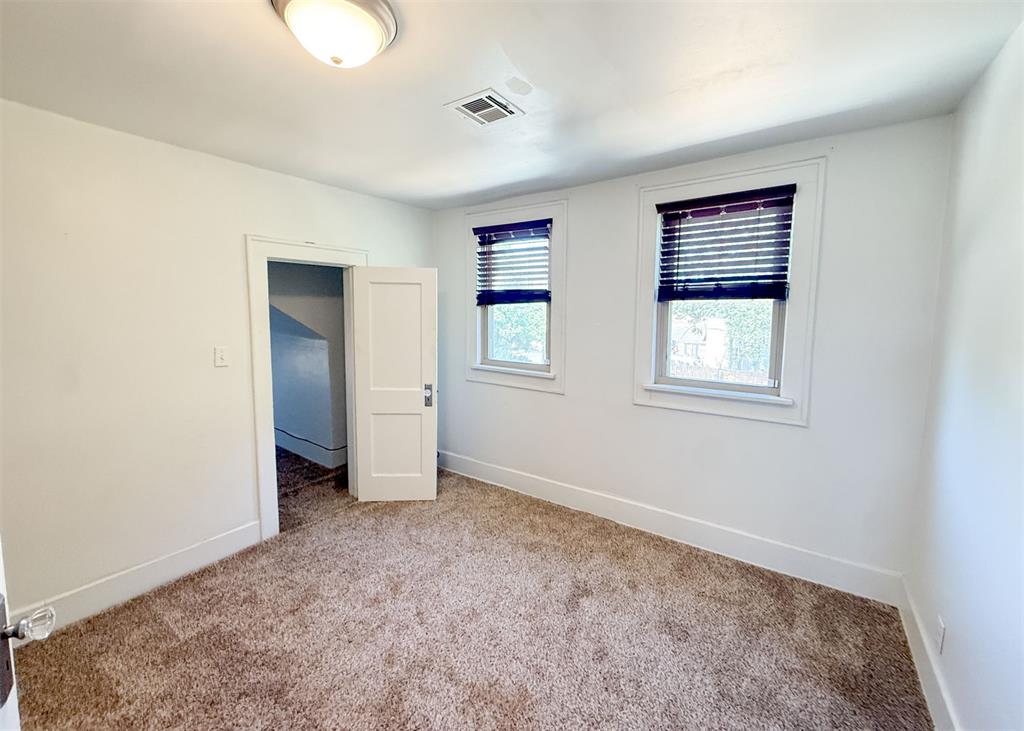 1741 W Park Place Property Photo 23