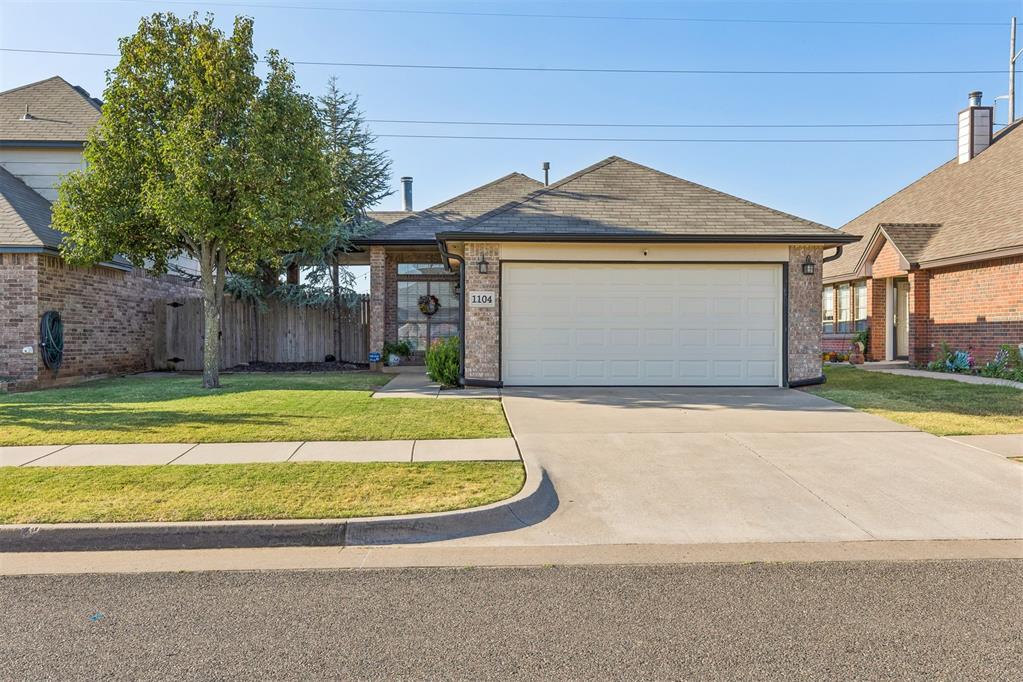 1104 Sw 25th Street Property Photo 2