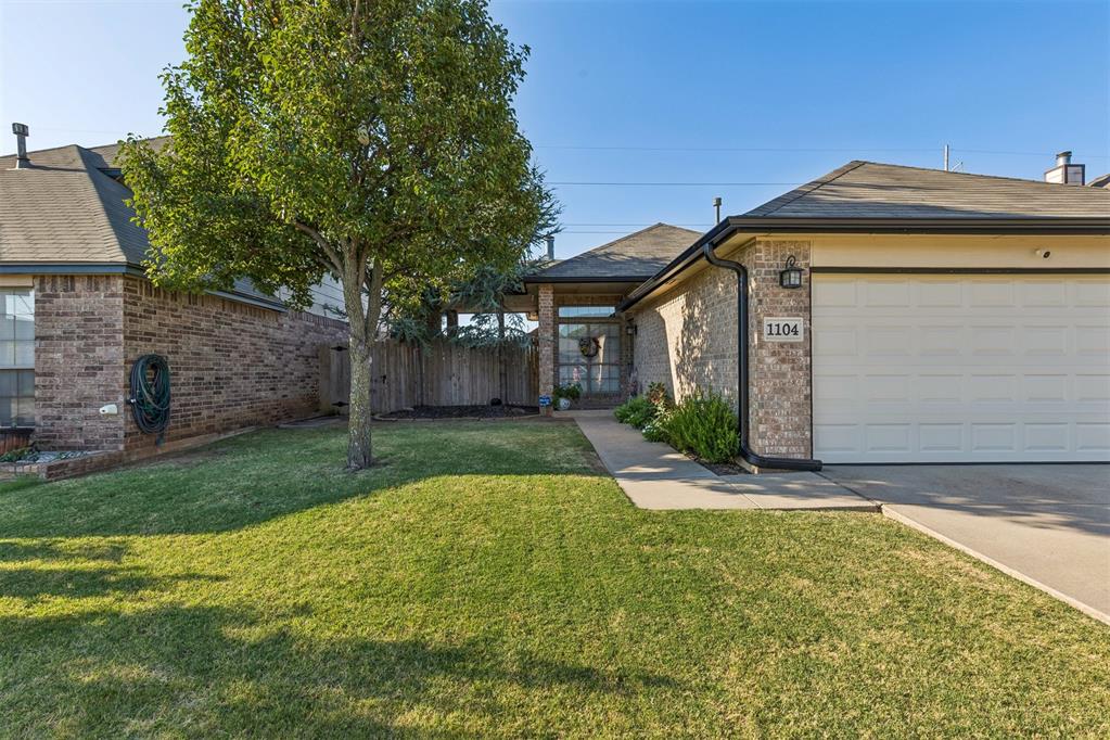 1104 Sw 25th Street Property Photo 4