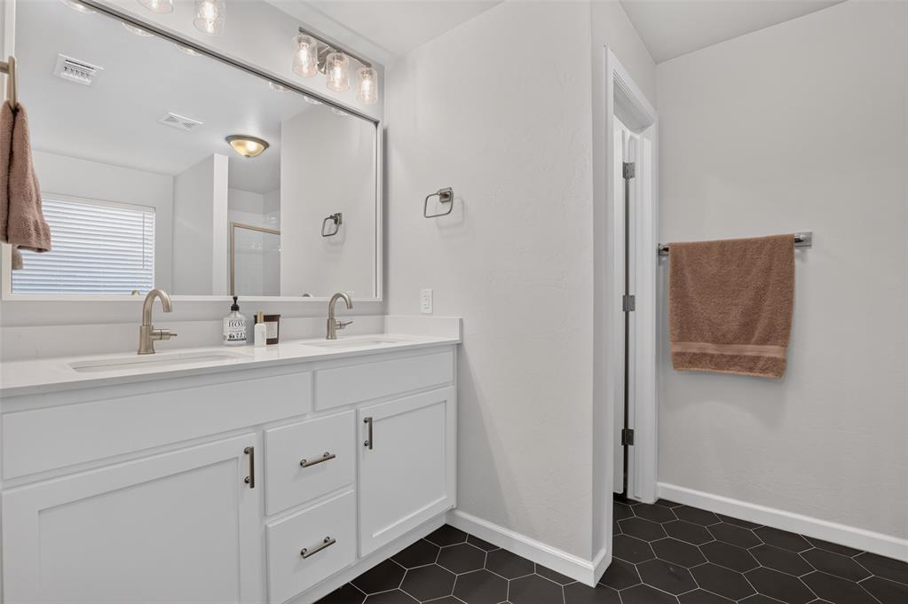 17504 Boling Farm Road Property Photo 24