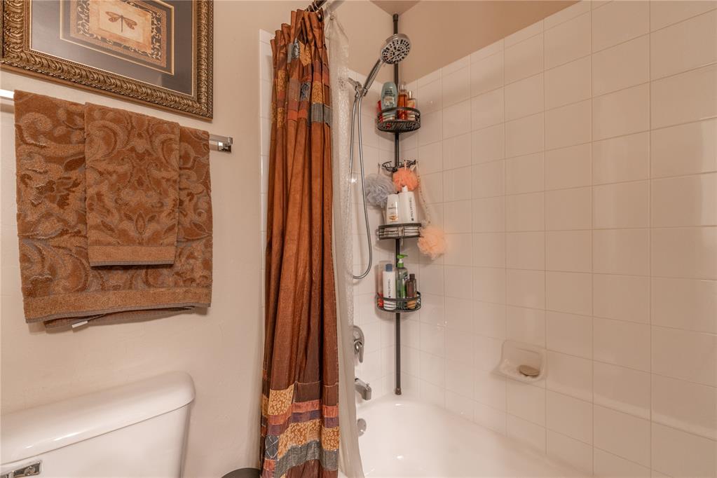 6204 Nw 162nd Street Property Photo 25