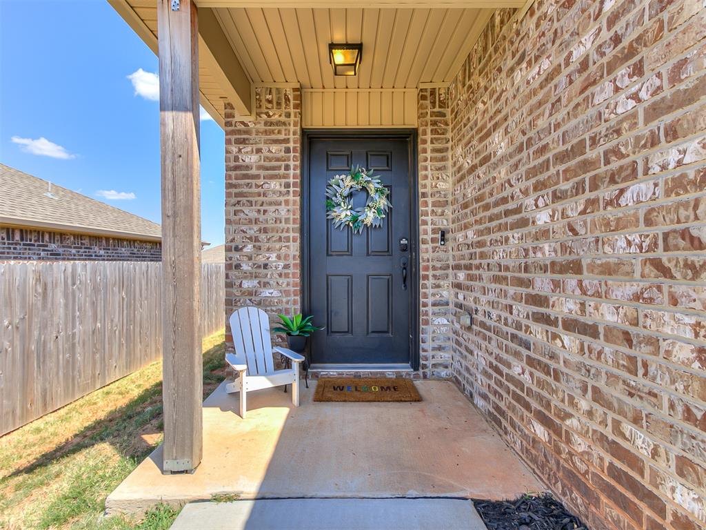 11721 Nw 96th Street Property Photo 4