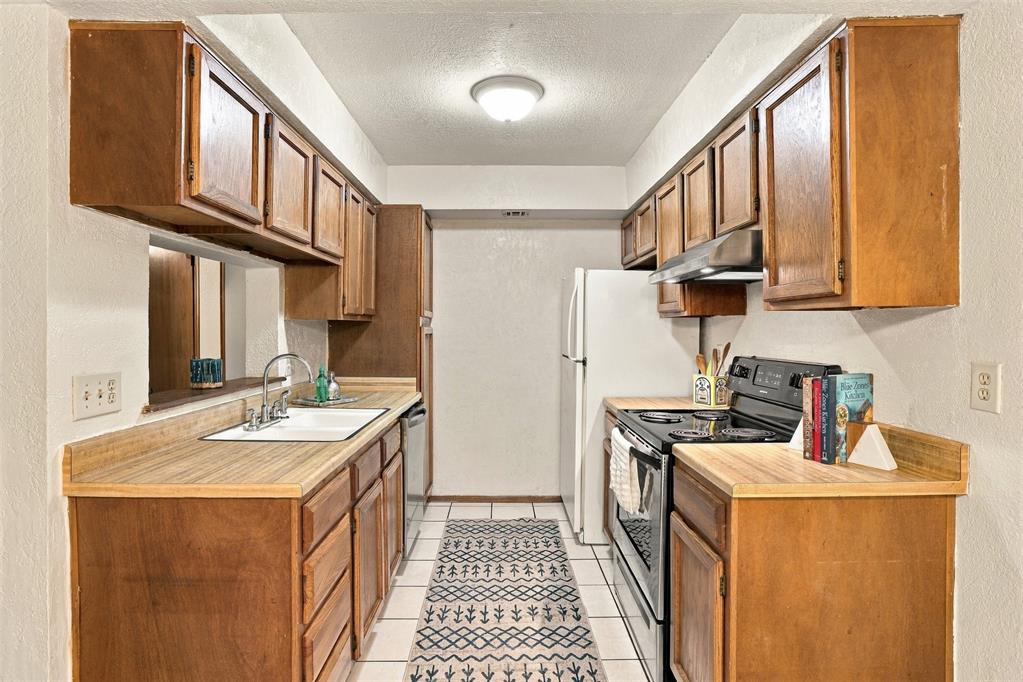 11405 Springhollow Road 302 Property Photo 13