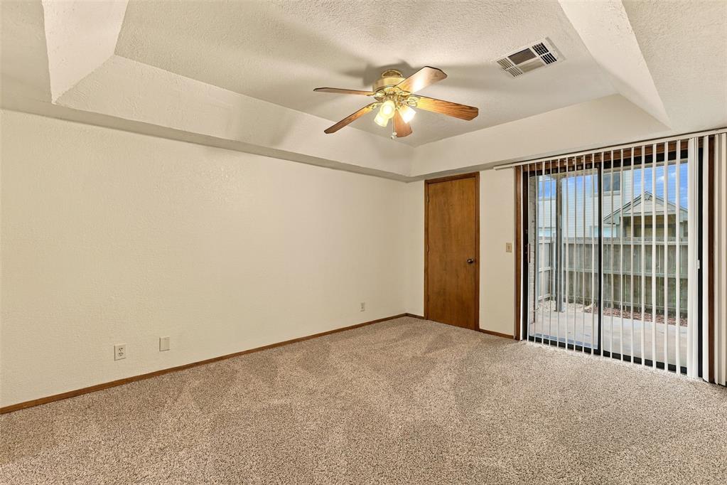 11405 Springhollow Road 302 Property Photo 18