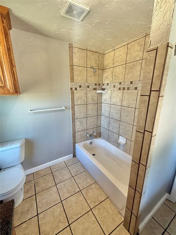 134 S Grand Avenue Property Photo 5