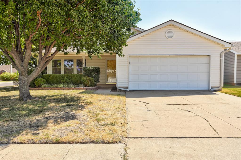 15500 Acacia Road Property Photo 1