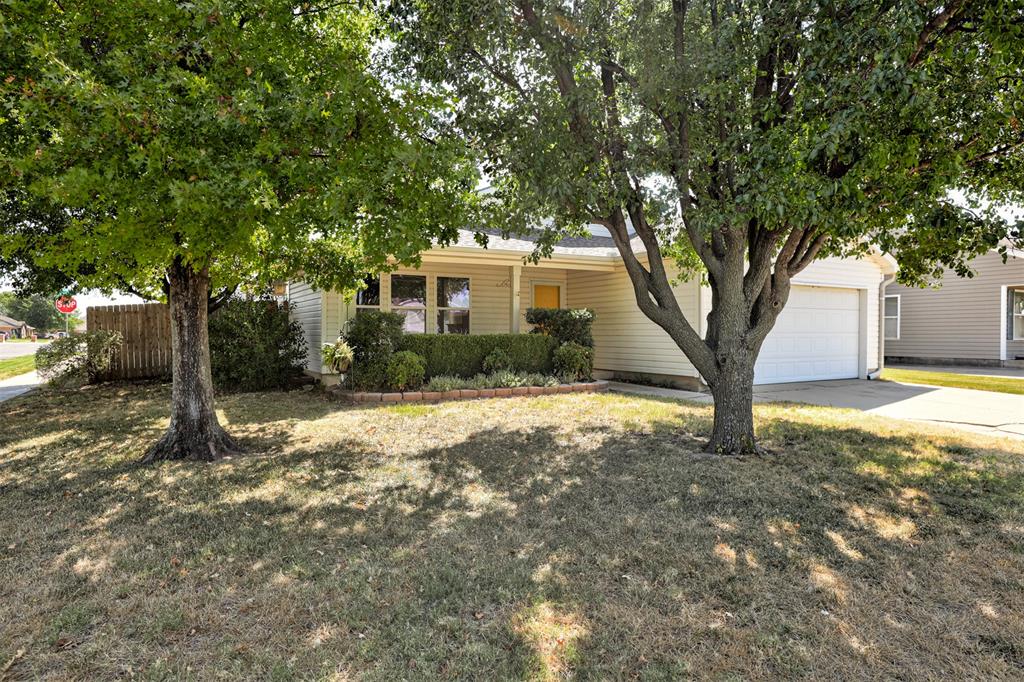 15500 Acacia Road Property Photo 9